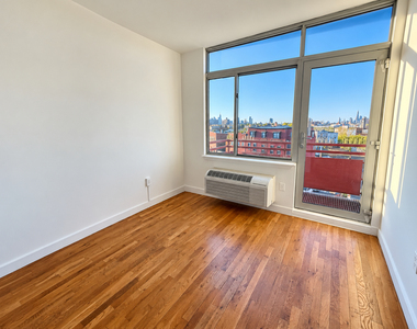 184 Noll Street - Photo Thumbnail 3