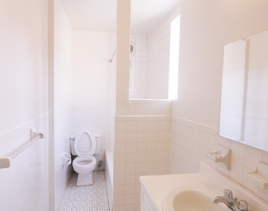 440 East 88th Street - Photo Thumbnail 10