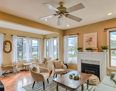 113 Central Avenue - Photo Thumbnail 7