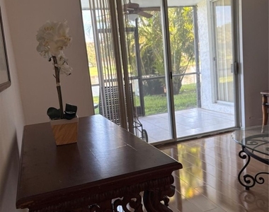 3750 Inverrary Drive - Photo Thumbnail 4