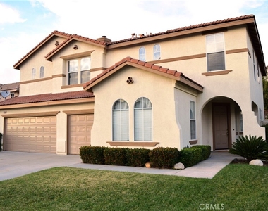 24094 Safiro Court - Photo Thumbnail 8