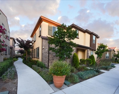 7075 Montecito Lane - Photo Thumbnail 1