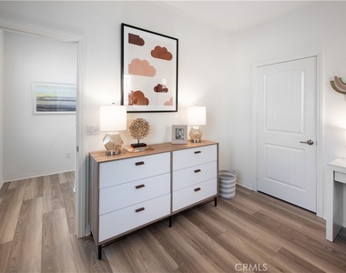 7075 Montecito Lane - Photo Thumbnail 13