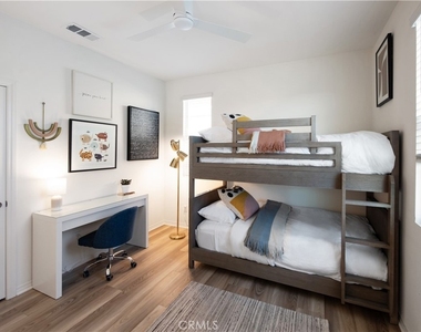 7075 Montecito Lane - Photo Thumbnail 12