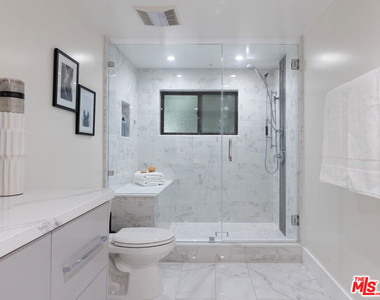 155 N Hamilton Drive - Photo Thumbnail 25