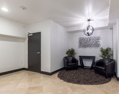 155 N Hamilton Drive - Photo Thumbnail 37