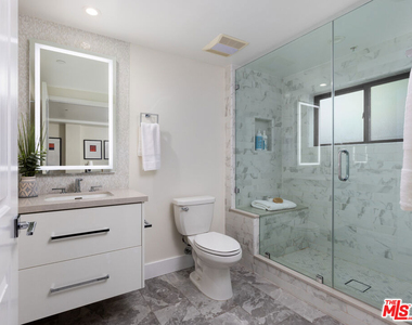 155 N Hamilton Drive - Photo Thumbnail 17