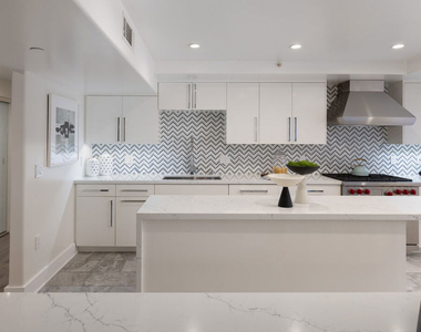 155 N Hamilton Drive - Photo Thumbnail 15