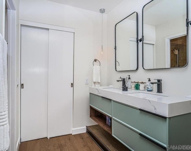 909 Coast Blvd - Photo Thumbnail 8