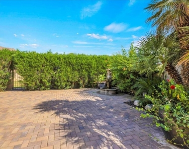 48137 Vista Cielo - Photo Thumbnail 30