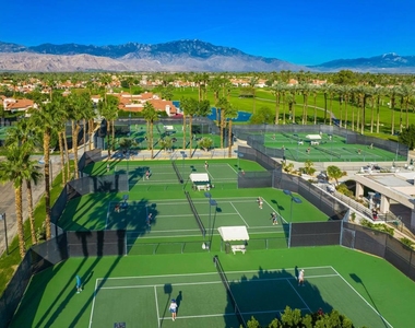 207 Desert Falls Circle - Photo Thumbnail 11