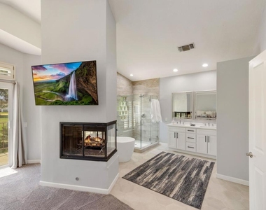 351 Augusta Drive - Photo Thumbnail 15