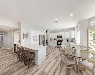 351 Augusta Drive - Photo Thumbnail 9