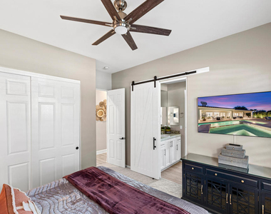 77939 Desert Drive - Photo Thumbnail 6
