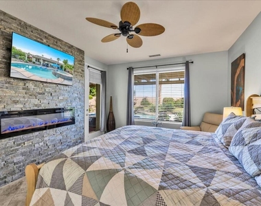 60636 Desert Shadows Drive - Photo Thumbnail 5