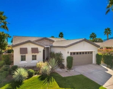 60636 Desert Shadows Drive - Photo Thumbnail 1