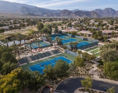 60636 Desert Shadows Drive - Photo Thumbnail 36