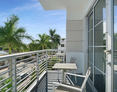 155 E Boca Raton Road - Photo Thumbnail 1
