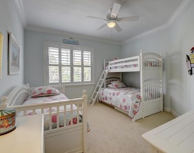 1120 Ocean Terrace - Photo Thumbnail 20