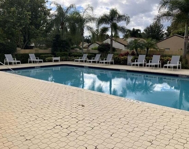 36 Ironwood Way N - Photo Thumbnail 18