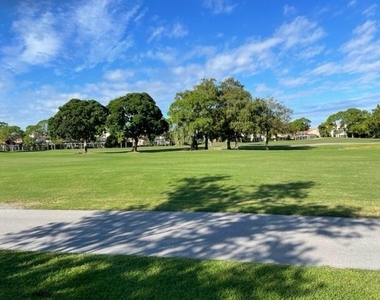 36 Ironwood Way N - Photo Thumbnail 15