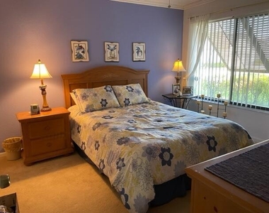 36 Ironwood Way N - Photo Thumbnail 8