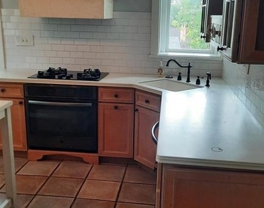2315 Magnolia Drive - Photo Thumbnail 8