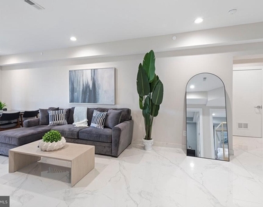 5311 Atlantic Avenue - Photo Thumbnail 5
