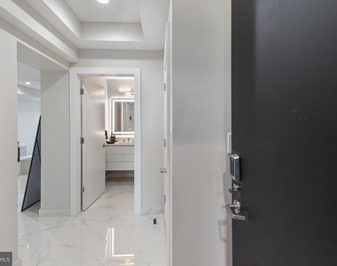 5311 Atlantic Avenue - Photo Thumbnail 1