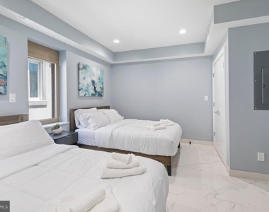 5311 Atlantic Avenue - Photo Thumbnail 9