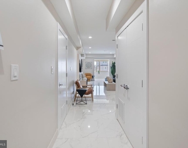 5311 Atlantic Avenue - Photo Thumbnail 1