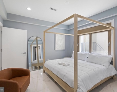 5311 Atlantic Avenue - Photo Thumbnail 13