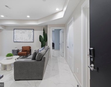 5311 Atlantic Avenue - Photo Thumbnail 1