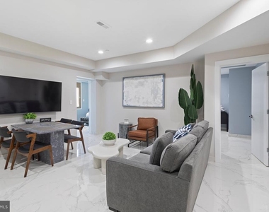 5311 Atlantic Avenue - Photo Thumbnail 2