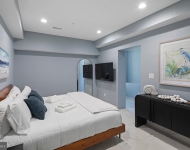 5311 Atlantic Avenue - Photo Thumbnail 17