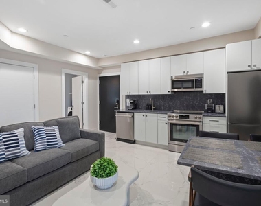 5311 Atlantic Avenue - Photo Thumbnail 7