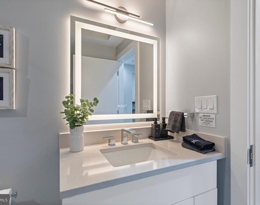 5311 Atlantic Avenue - Photo Thumbnail 11
