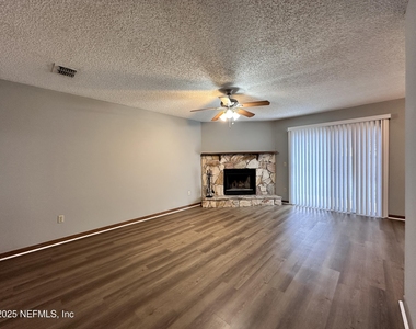 1114 Romaine Circle W - Photo Thumbnail 2