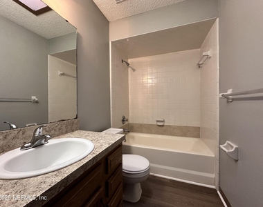 1114 Romaine Circle W - Photo Thumbnail 12