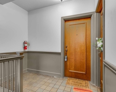 198 Ponce De Leon Avenue Ne - Photo Thumbnail 4