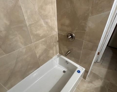 502 Sammon Drive - Photo Thumbnail 6