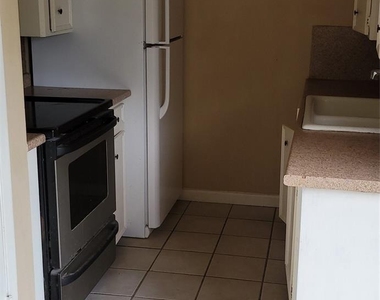 502 Sammon Drive - Photo Thumbnail 1