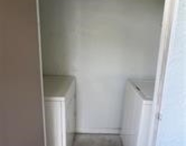 13545 Eagle Ridge Drive - Photo Thumbnail 20