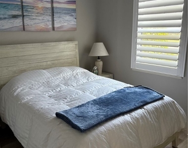 10600 Tirano Court - Photo Thumbnail 9