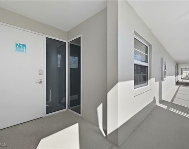 3443 Gulf Shore Boulevard N - Photo Thumbnail 19