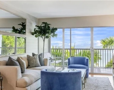 3443 Gulf Shore Boulevard N - Photo Thumbnail 27
