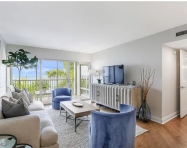 3443 Gulf Shore Boulevard N - Photo Thumbnail 22