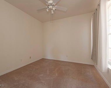 2110 Arielle Drive - Photo Thumbnail 10