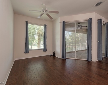 2110 Arielle Drive - Photo Thumbnail 6