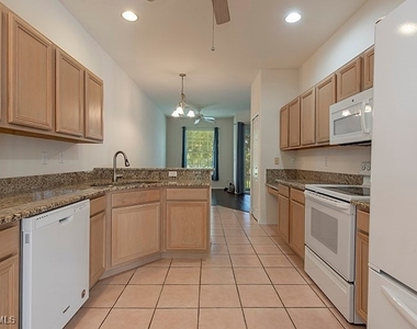 2110 Arielle Drive - Photo Thumbnail 5